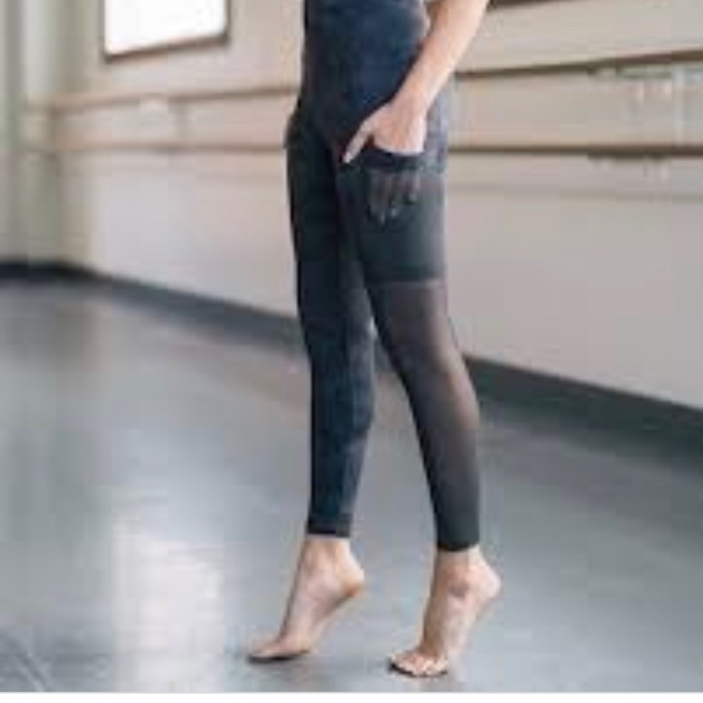 Zyia Hero Mesh Camo leggings